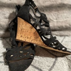 Black wedge heels